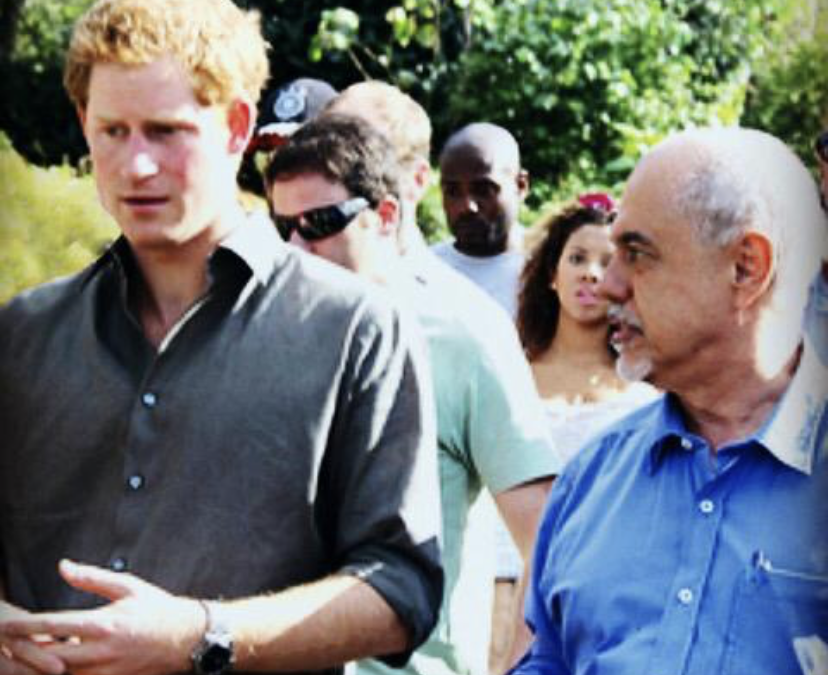 Príncipe Harry de Windsor visitando projeto de realocação de famílias de áreas de risco na serra do Mar em Cubatão, SP